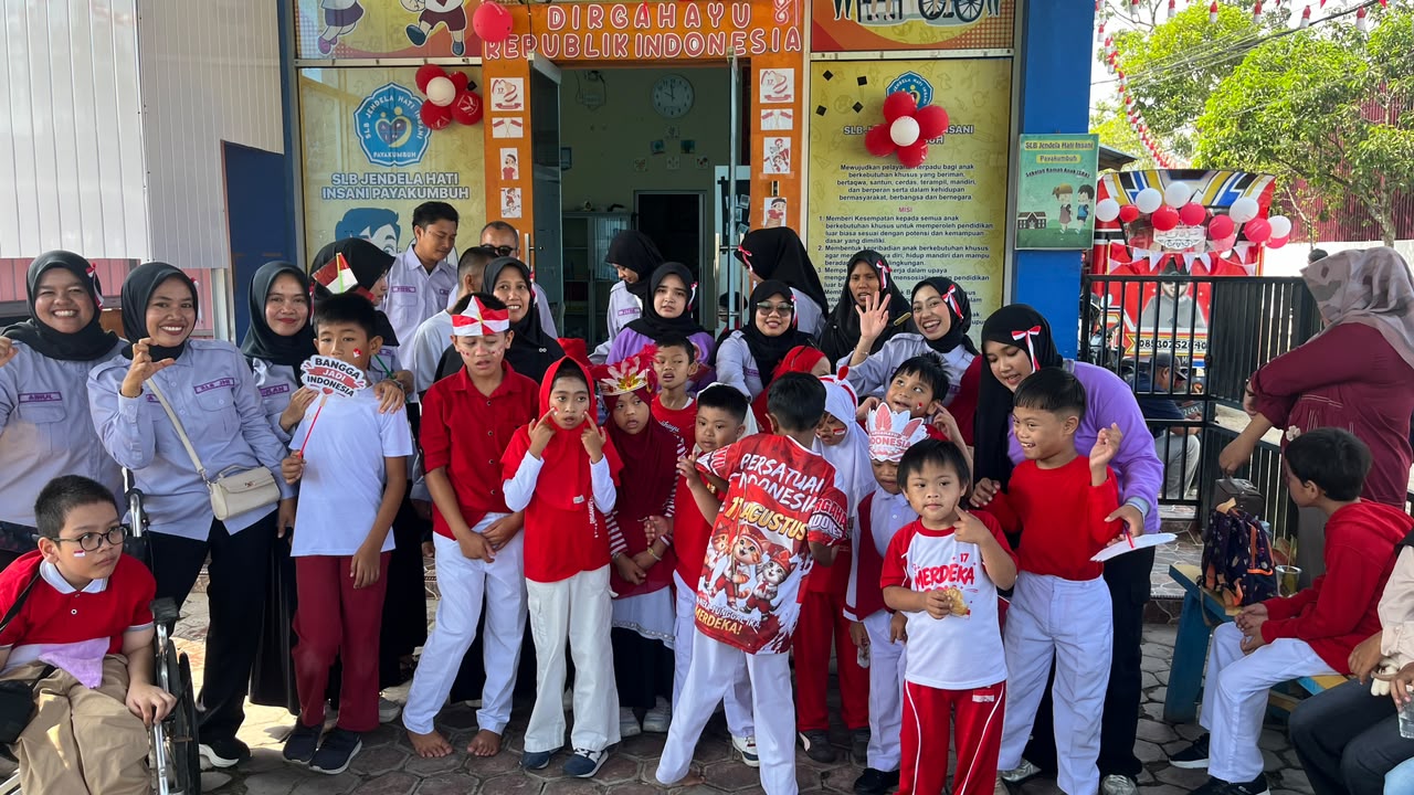 SLB Jendela Hati Insani Payakumbuh Ikut Semarakkan HUT Kemerdekaan RI melalui Pawai Alegoris