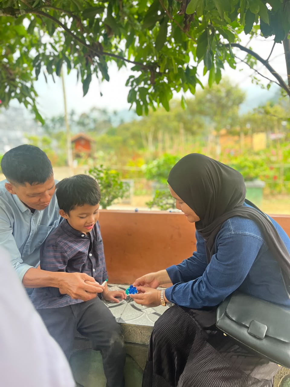 Pembelajaran Kontekstual di Lingkungan Alam melalui MISI JEMPOL
